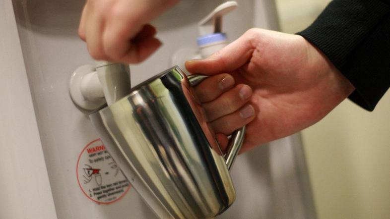 V vodarski sagi grožnje z vseh strani. Po današnjem sestanku grožnje potihnile, 