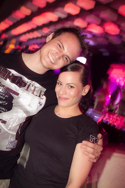 Vroče klubčkanje nad mestom