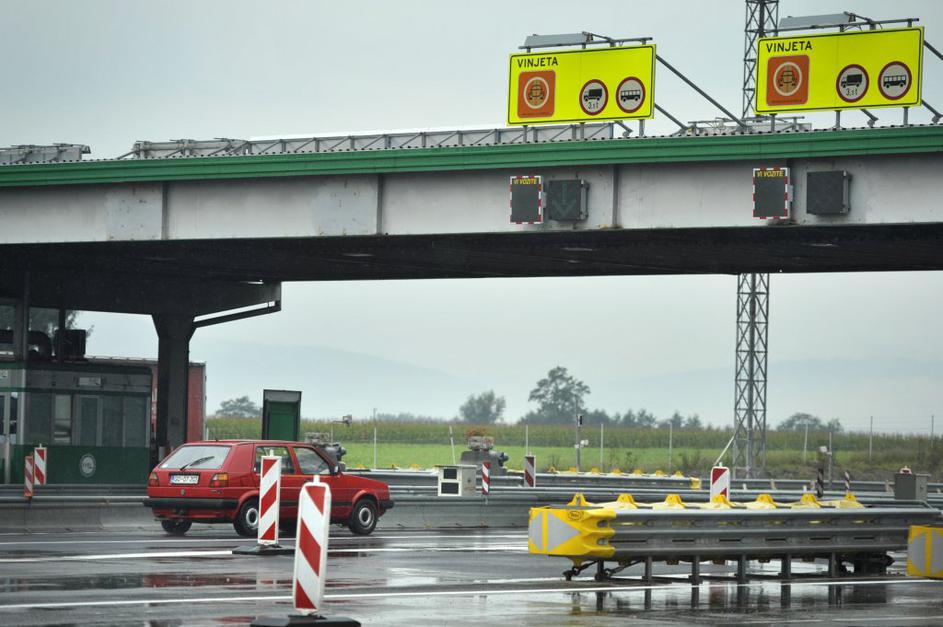 Radar na cestninski postaji Log