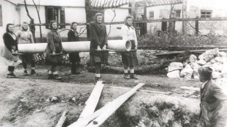 slovenija 14.04.14. Dolenjska, gradnja magistralnega vodovoda Stopice - Novo mes