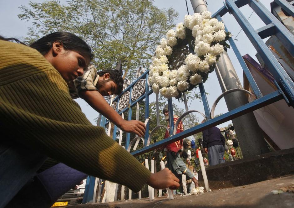 Po smrti posiljene Indijke | Avtor: Reuters