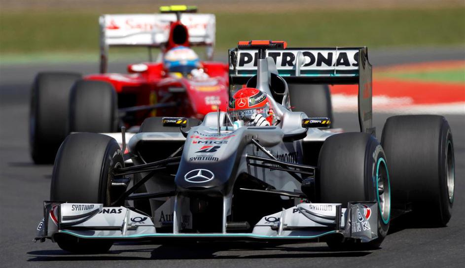 Schumacher in Alonso, z 9. in 16. mestom oba razočaranji VN VB. (Foto: Reuters)