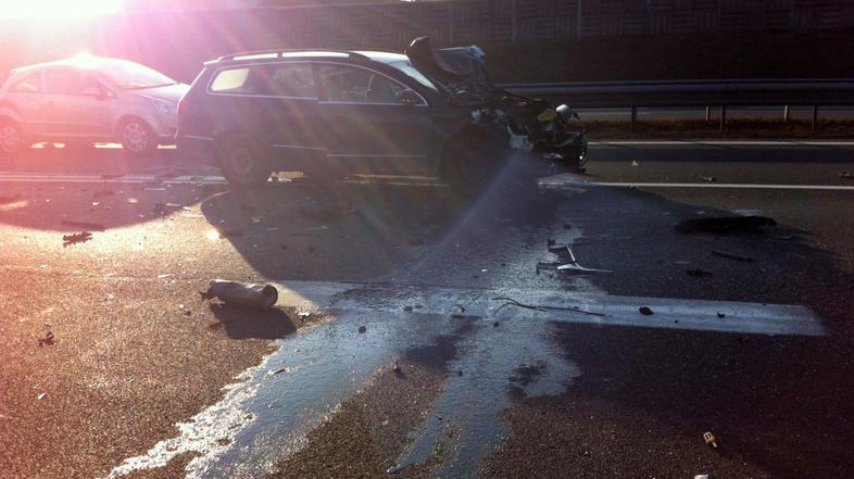 Nesreča na avtocesti v bližini Ljubljane