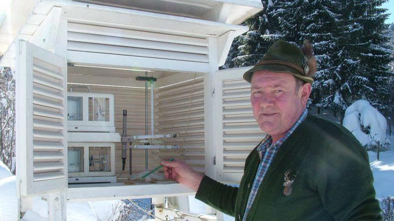 "Ljubljančani na Babnem polju kljub miru in lepi naravi nimajo vikendov. Prenoči