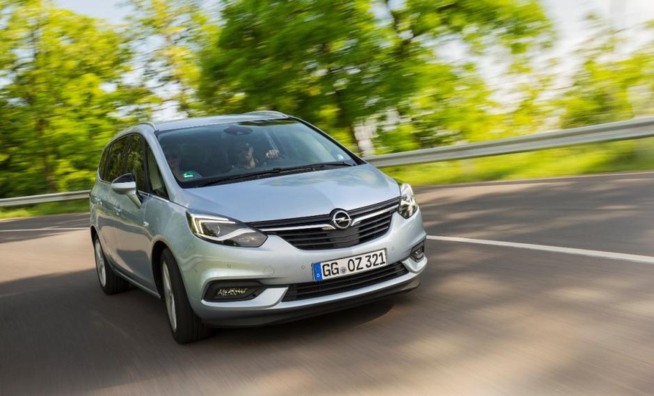 Opel zafira AFL led žarometi | Avtor: Opel