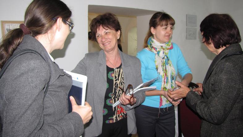 Novinarke Mojca Kren, Lidija Jež in Irena Novak (z leve) bodo dan preživele kot 