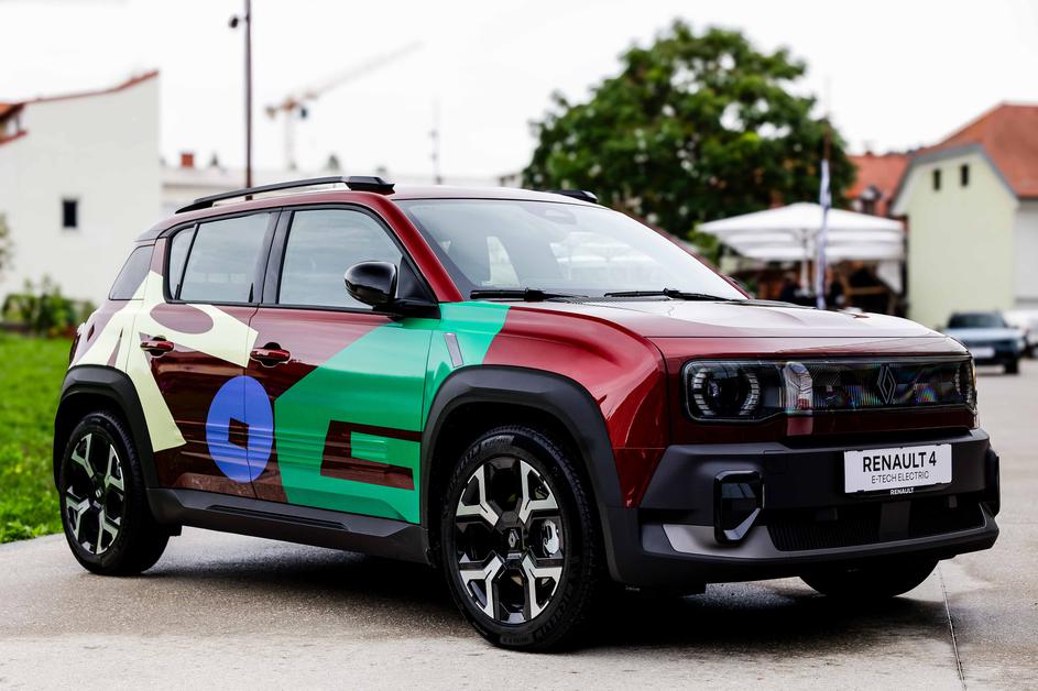 predstavitev Renault 4 E-Tech electric