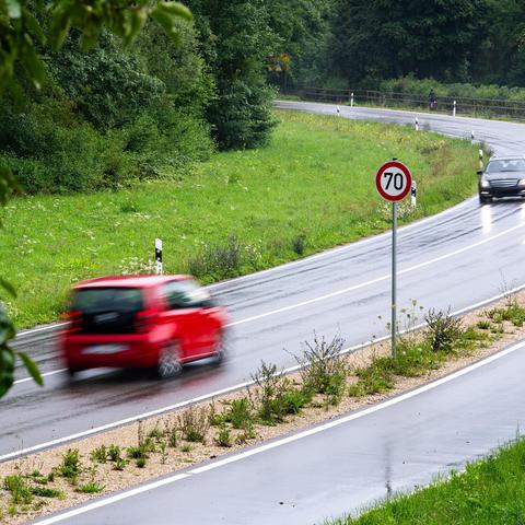 cesta omejitev 70 km/h