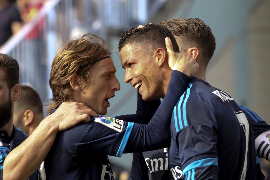 luka modrić cristiano ronaldo | Avtor: EPA