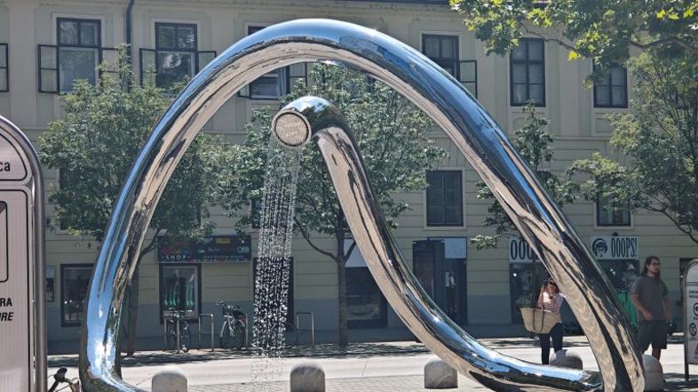 Fontana na Slovenski cesti v Ljubljani