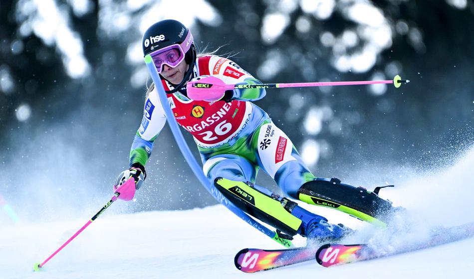 Rastova vrgla rokavico Shiffrinovi, neverjetna smola Slovenk