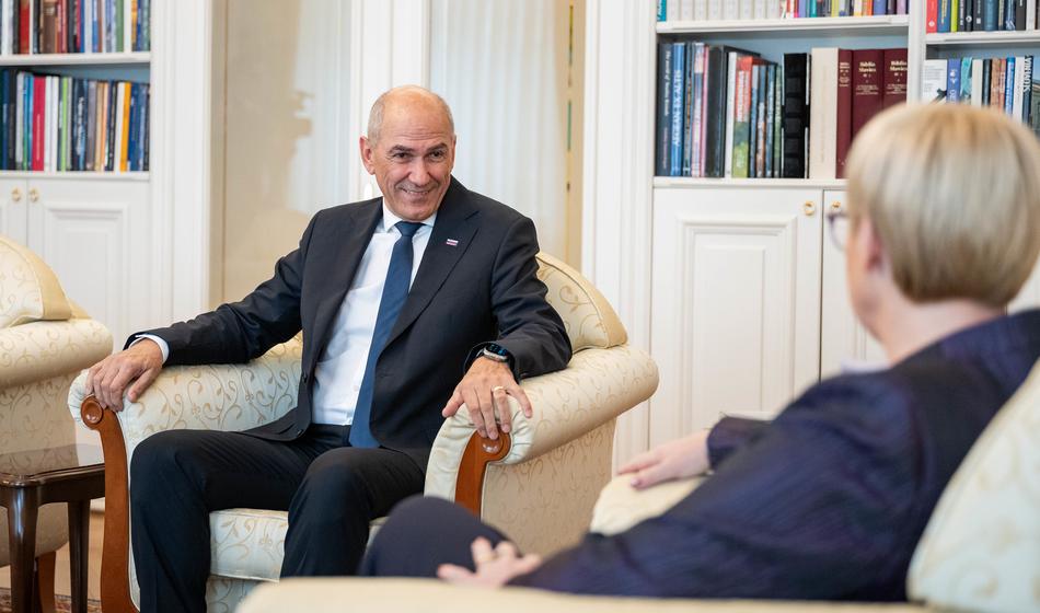 Predsednico Natašo Pirc Musar bo danes zanimalo samo eno