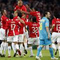 Manchester United je še drugo leto zapored na prvem mestu.