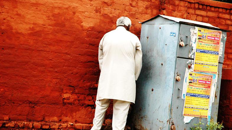 Župan New Delhija si želi, da bi postali drugi Singapur, ki velja za najbolj čis