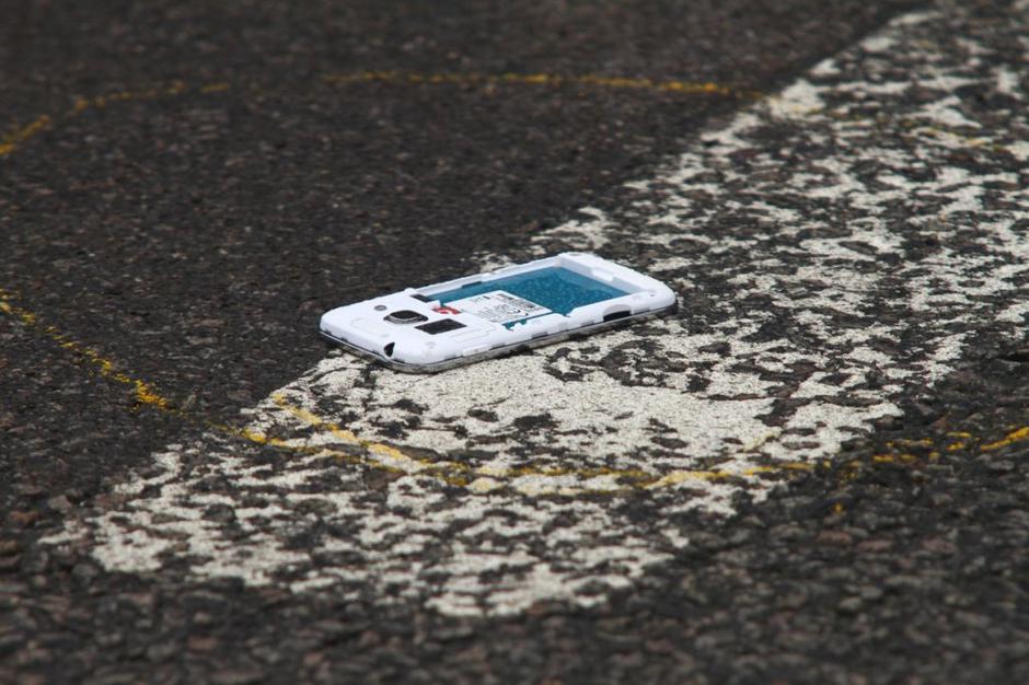 Poškodovan telefon | Avtor: Profimedias