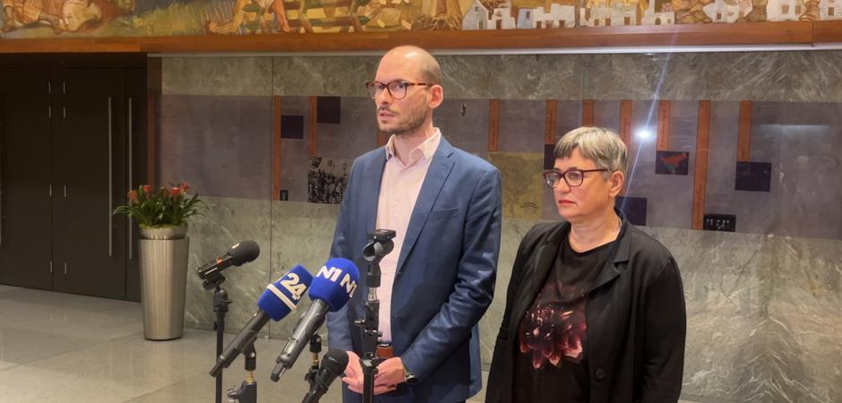 Matej Vatovec Nataša Sukič | Avtor: Levica