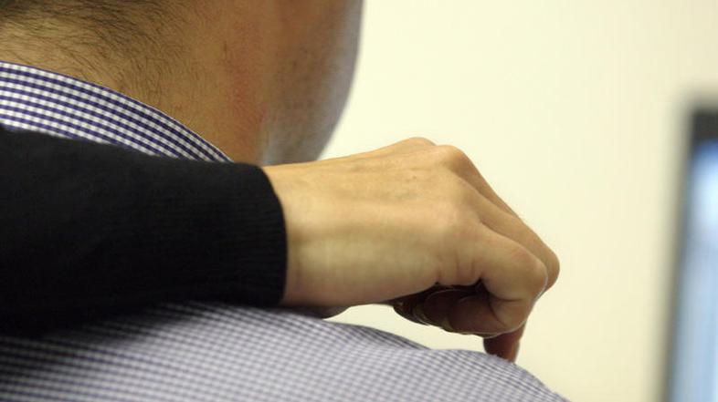 “Kot družba bi bili veliko srečnejši, če tabuja dotika ne bi bilo,” meni Aldo Ru