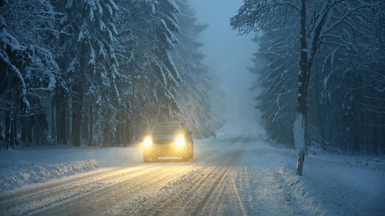 Sneg, zima, vožnja