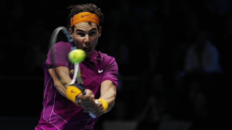 Rafael Nadal je sezono sklenil s porazom proti Rogerju Federerju v finalu zaklju