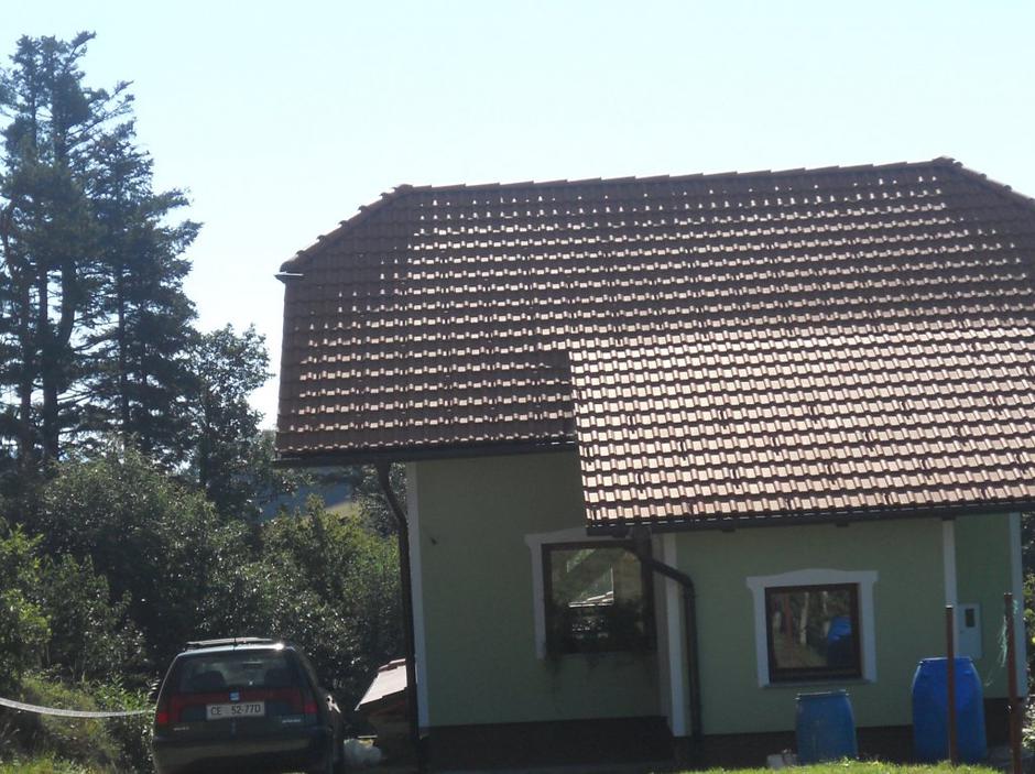 Uboj | Avtor: Mojca Marot