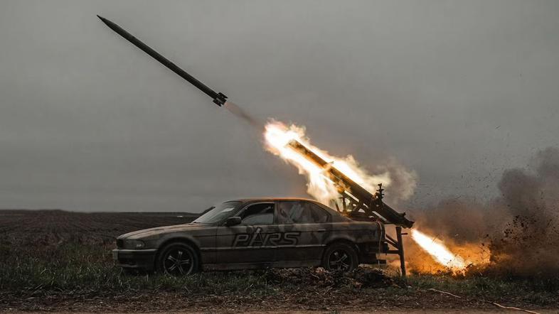 BMW serije 7 opremljen z raketometom