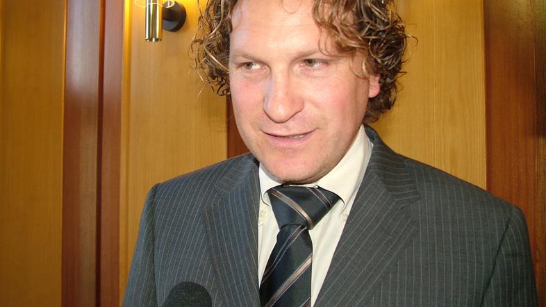 “Izvozimo med 60 in 80 odstotki izdelkov. Ker naj bi se kriza gradbeništva v Slo