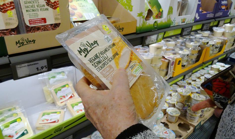 Evropski poslanci prepovedali veganske zrezke