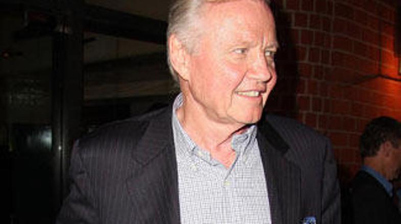 Jon Voight je bil nad povabilom navdušen.