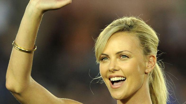 Charlize Theron bo v petek odločala tudi o usodi Slovenije. Foto: AFP