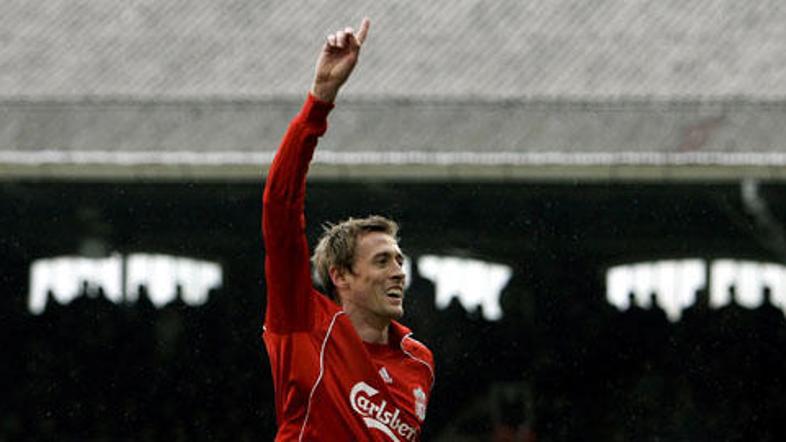 Peter Crouch je najboljši plesalec med nogometaši. In najboljši nogometaš med pl