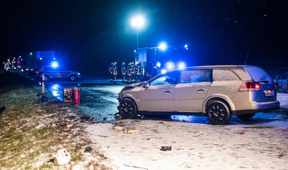 Na avtomobilu ni imel zimske opreme, dobil globo 500 evrov in 5 kazenskih točk
