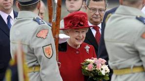 Za kraljičino varnost na Slovaškem skrbi okoli 600 policistov.