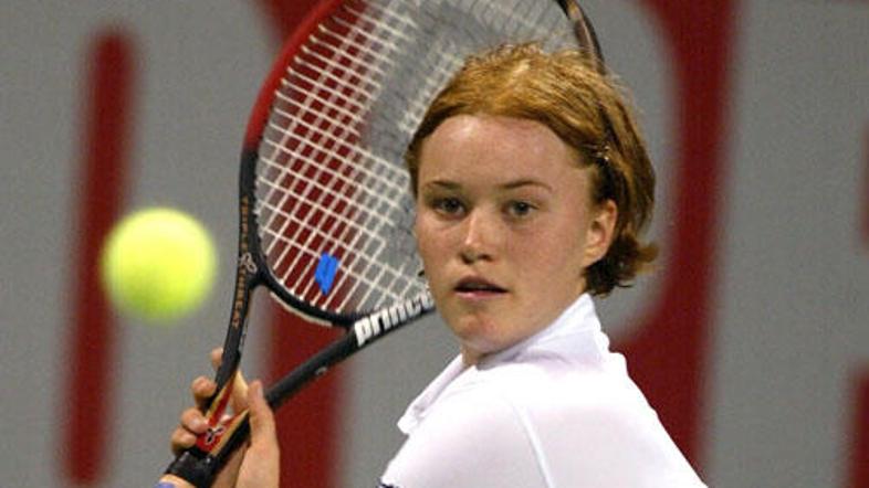 Nekdanja igralka Maja Matevžič se danes ukvarja z mladimi upi v svoji teniški šo