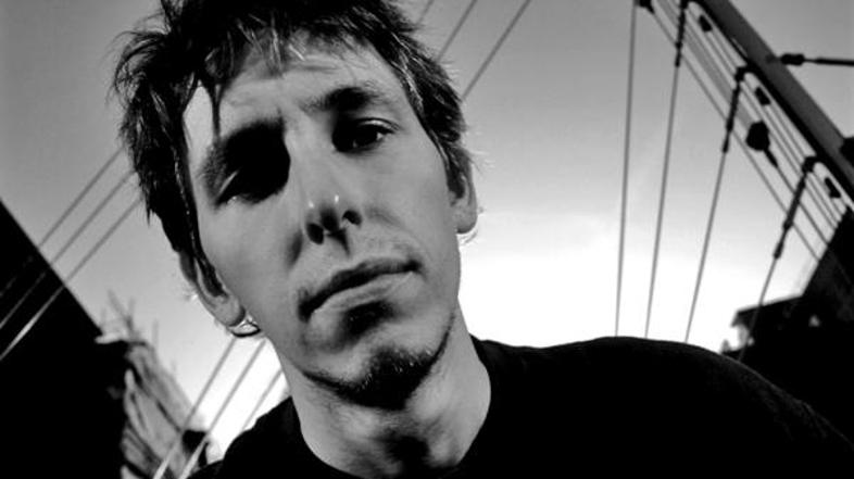 Dom in Roland iz svetovno znanega imena sta Londončan Dominic Angas in njegova k