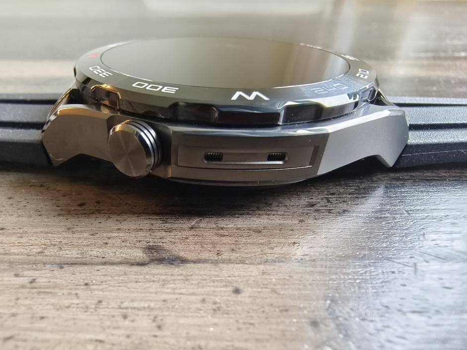 Ura Huawei Ultimate | Avtor: D. J.