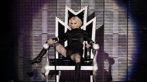 Madonna je s prvega mesta spodrinila legendarne Beatle. (Foto: Reuters)