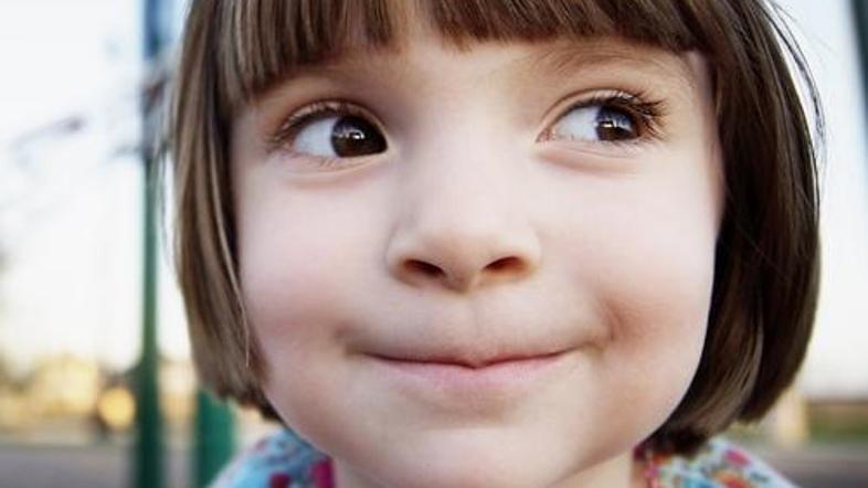 Le kaj skriva za navihanim pogledom? (Foto: Shutterstock)