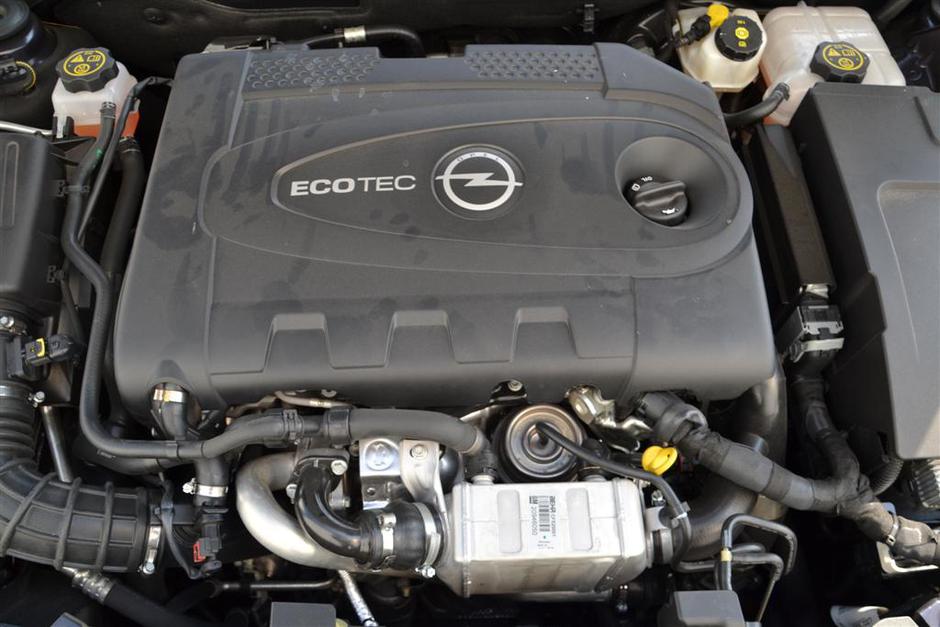 Opel insignia biturbo | Avtor: Gregor Prebil