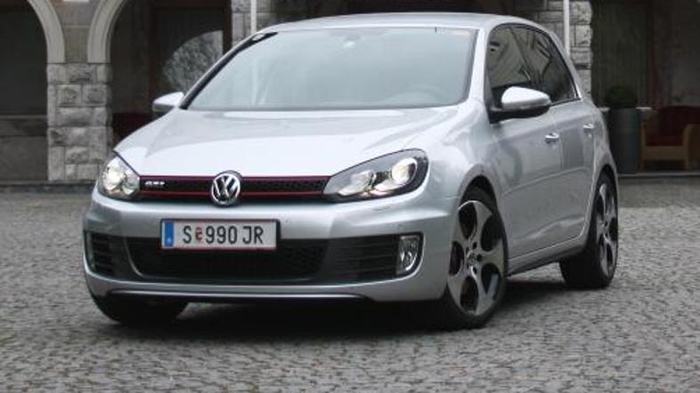 Prisilno polnjen bencinar zmore 155 kilovatov, polni navor je na voljo že pri ni