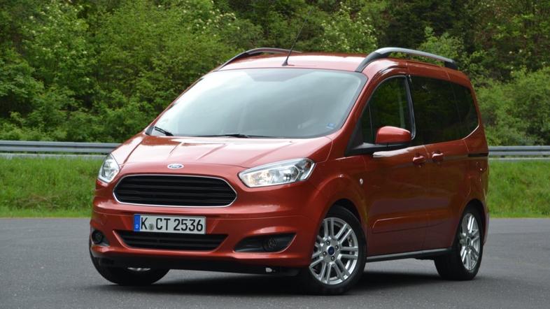 Ford tourneo courier