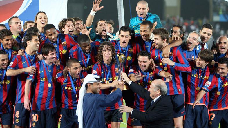 Aktualni evropski in svetovni klubski prvak Barcelona bo prihodnje leto gostoval