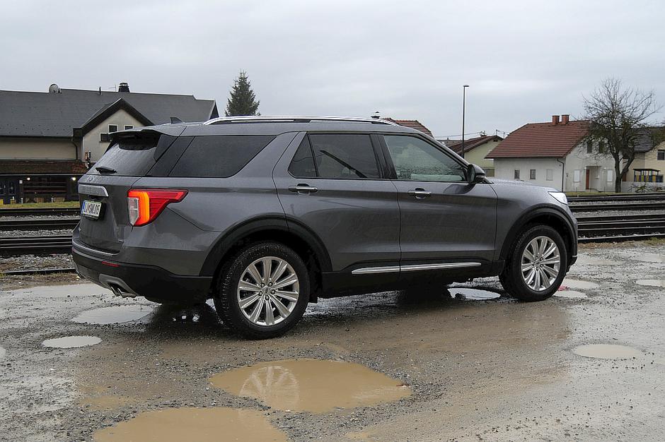 ford explorer | Avtor: Matija_Janežič