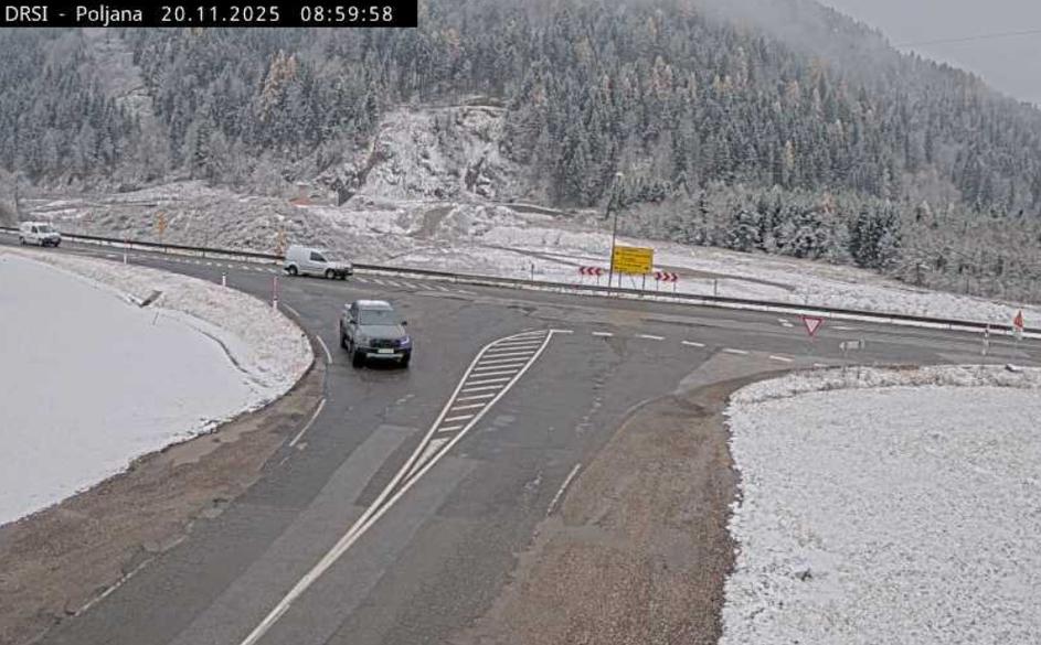 razmere na cestah sneg