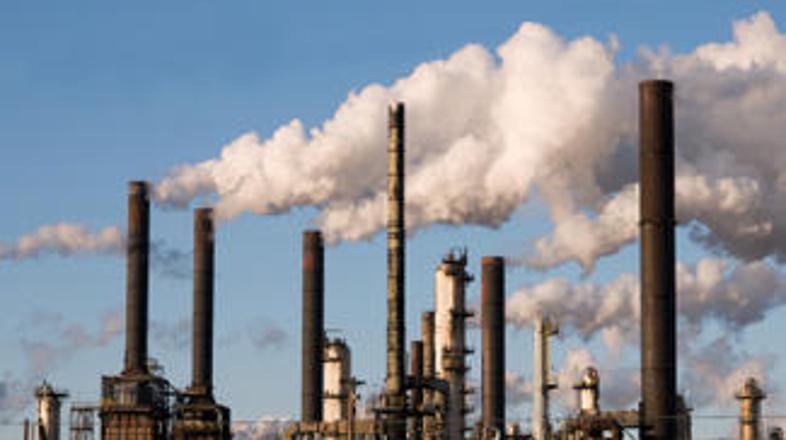 Največjo nevarnost naj bi predstavljale kemijske tovarne.