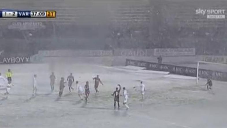 Livorno Varese sneg sneženje gol Serie B Italija