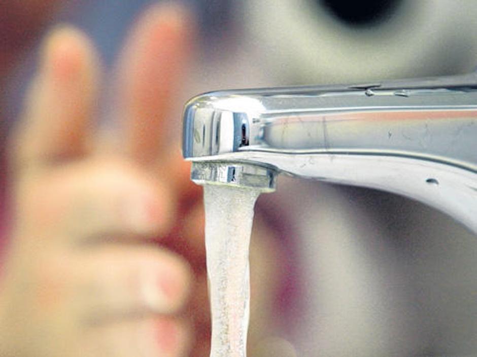 Med načrtovanimi podražitvami komunalnih in pogrebnih storitev ter glob redarjev | Avtor: Žurnal24 main