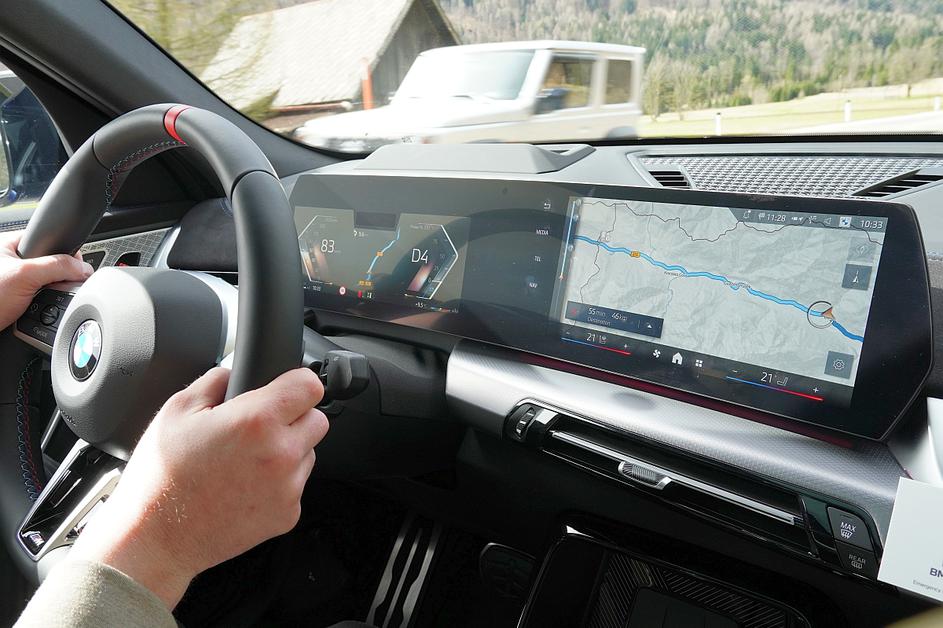 BMW X2 in mini countryman slovenska predstavitev