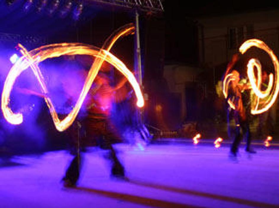 Ognjeni spektakel Čarobnega gledališča Saltimbanko je navdušil obiskovalce.