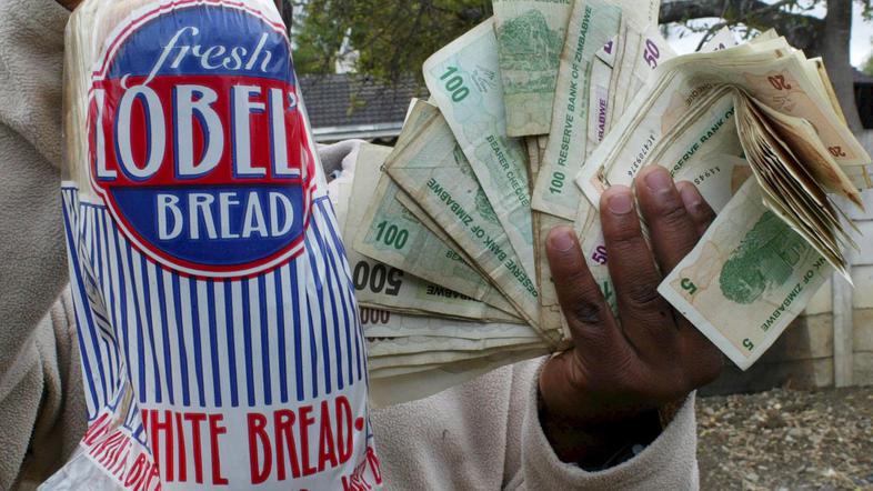 02102007_epa_zimbabve_kruh_inflacija_t