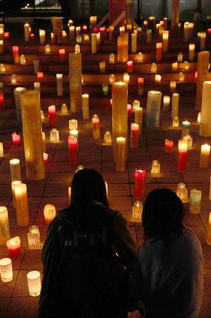 Japonska sveče spominska slovesnost